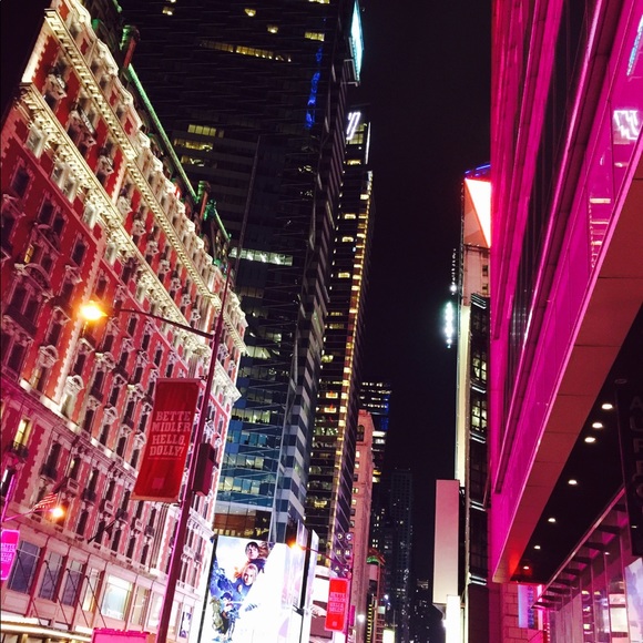 Meet your Posher, Asja - Picture 1 of 1